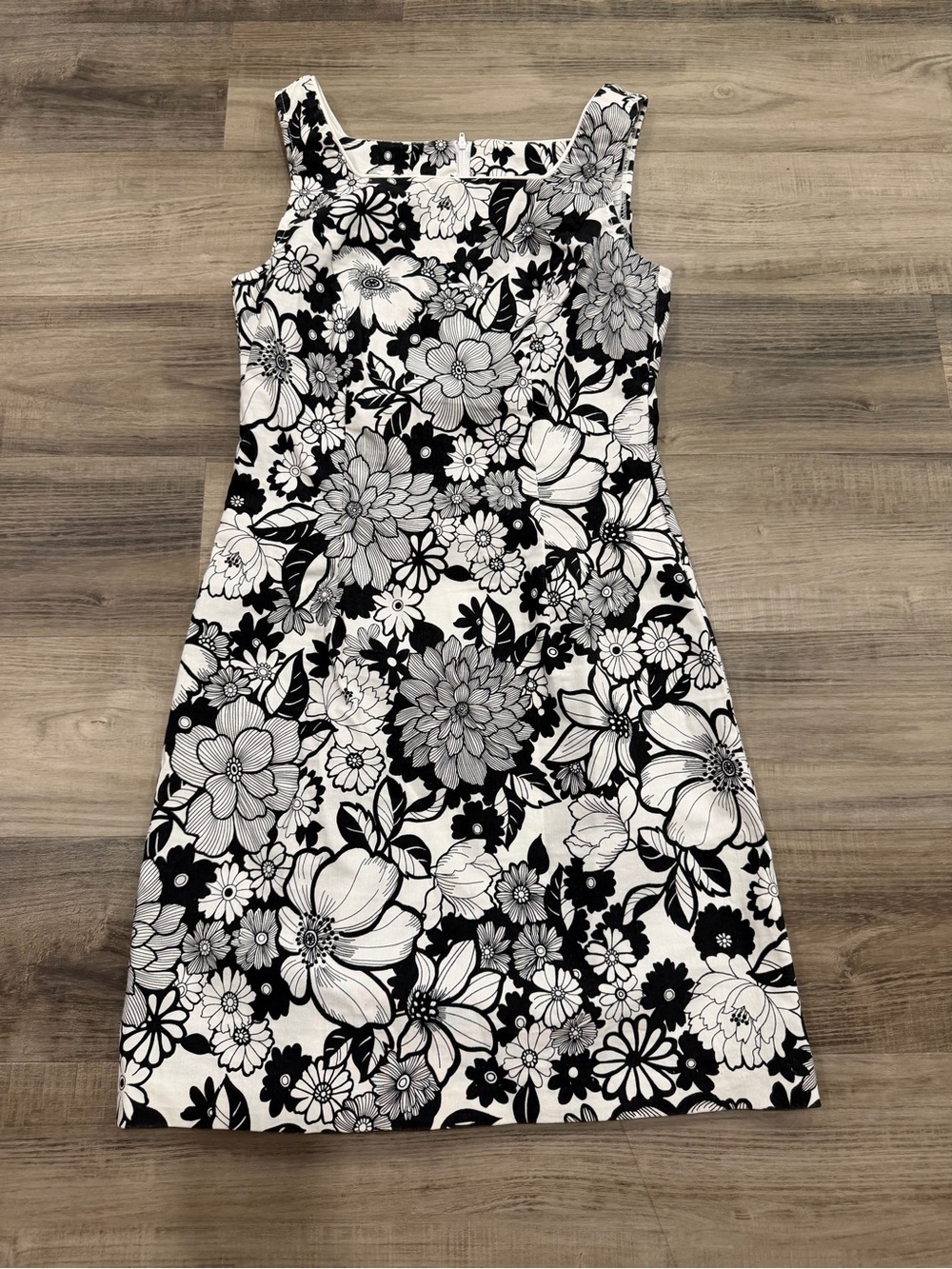 Vintage City Triangles Black White Floral Mod Mini Dress Size 5/6